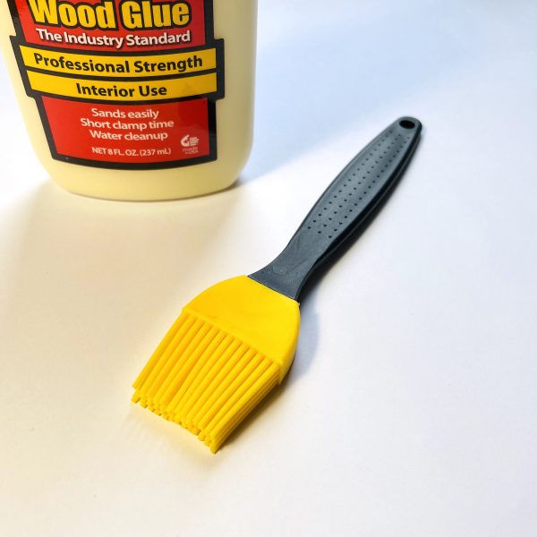 Silicone glue brush with glue bottle